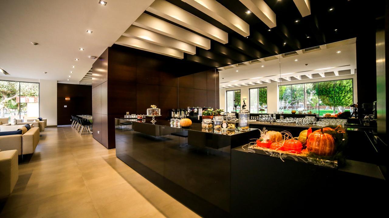 M Executive Residence & Boutique Hotel - Adults Only 阿可贺巴 外观 照片