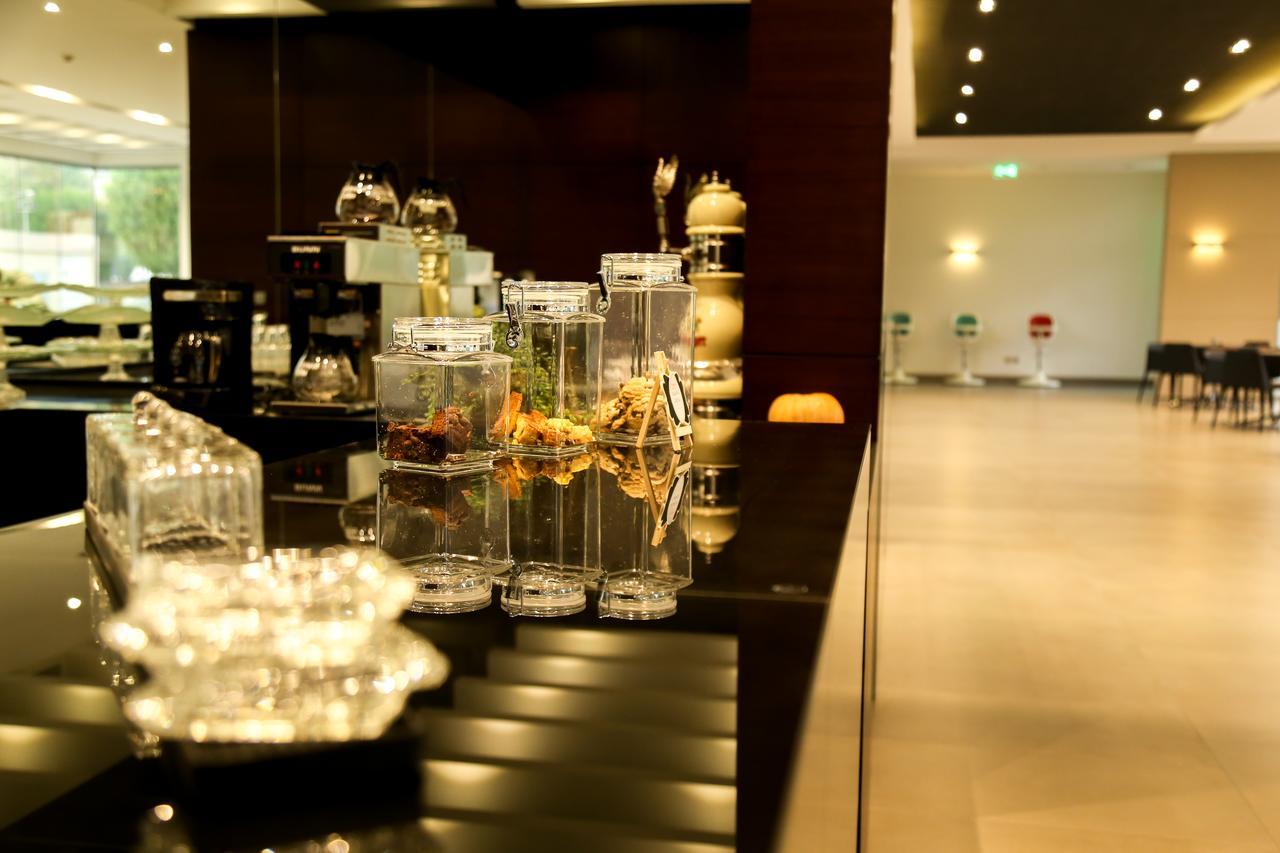M Executive Residence & Boutique Hotel - Adults Only 阿可贺巴 外观 照片