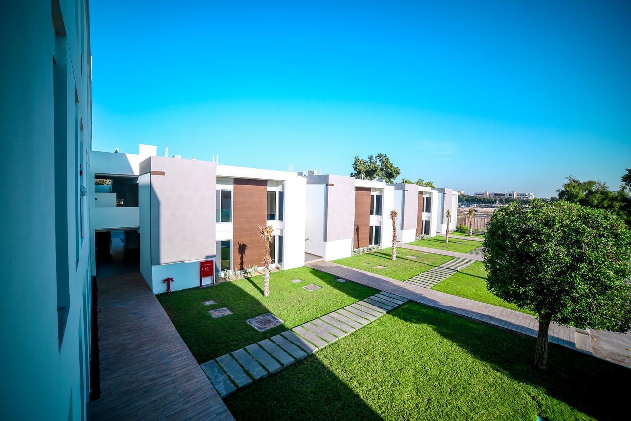 M Executive Residence & Boutique Hotel - Adults Only 阿可贺巴 外观 照片
