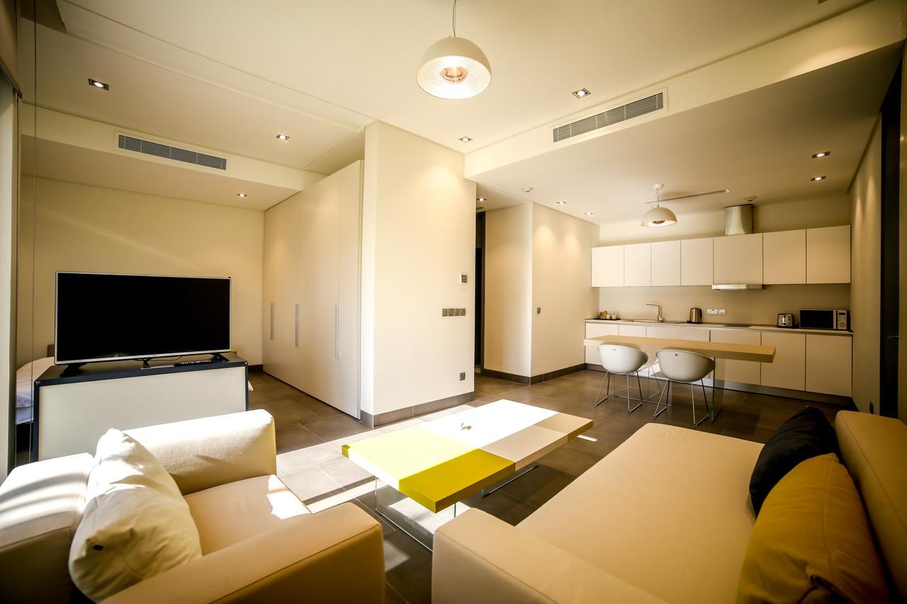 M Executive Residence & Boutique Hotel - Adults Only 阿可贺巴 外观 照片