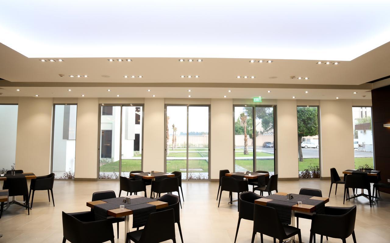 M Executive Residence & Boutique Hotel - Adults Only 阿可贺巴 外观 照片