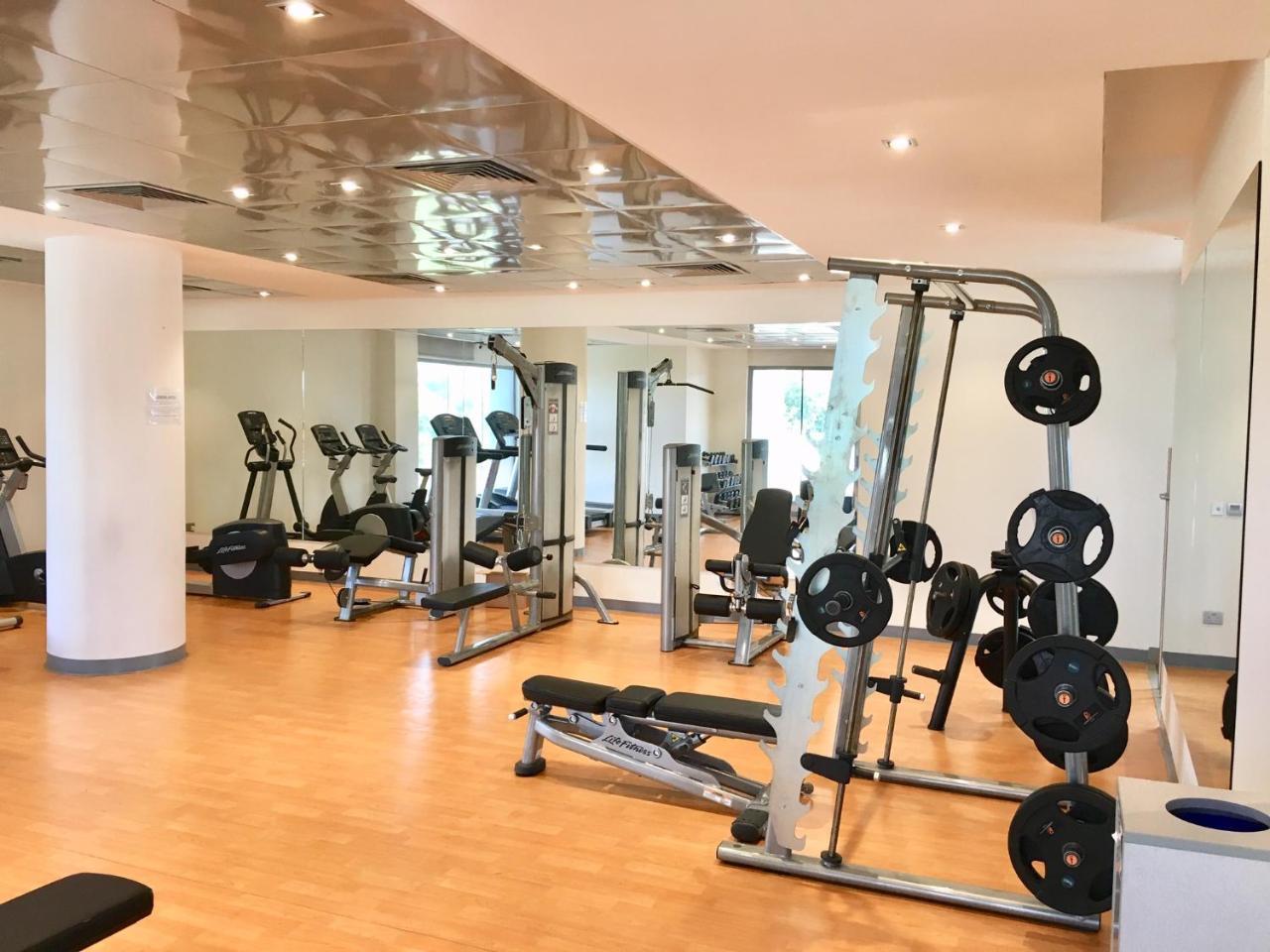 M Executive Residence & Boutique Hotel - Adults Only 阿可贺巴 外观 照片