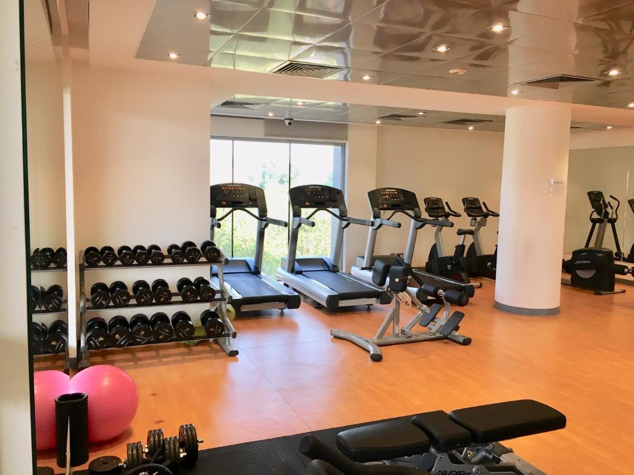 M Executive Residence & Boutique Hotel - Adults Only 阿可贺巴 外观 照片